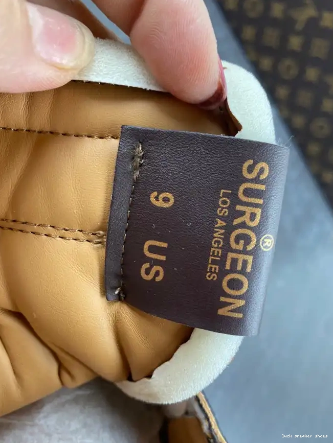Reps LUCY x Air Jordan OFF-WHITE 1 LV 0611